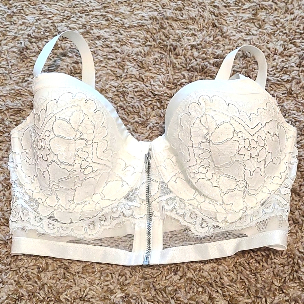 Victoria's Secret 34DD Bra